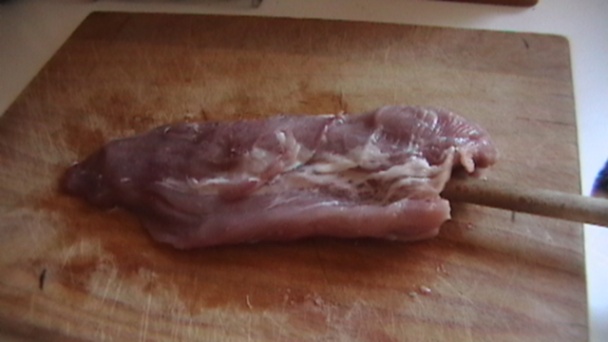 Bravčová panenka plnená sušenými slivkami a mandľami (fotorecept)    - obrázok 1