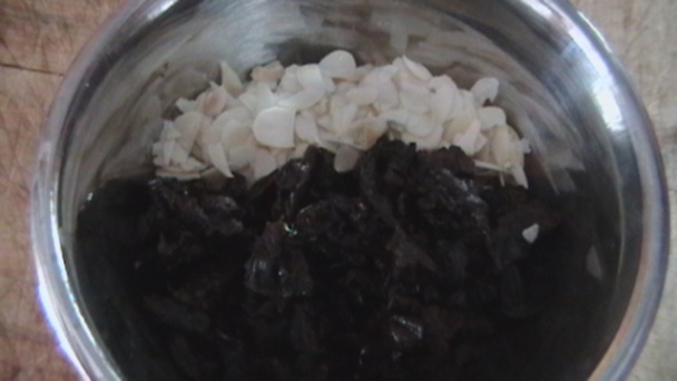 Bravčová panenka plnená sušenými slivkami a mandľami (fotorecept)    - obrázok 2