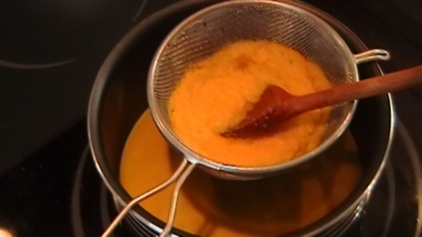 Bravčová panenka plnená sušenými slivkami a mandľami (fotorecept)    - obrázok 6