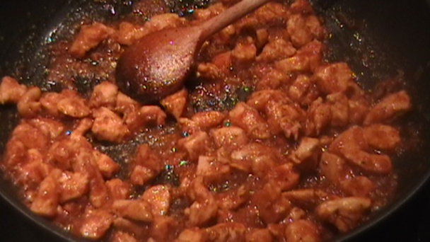 Košíčky zo štrúdľového cesta s kuracím mäsom a kozím syrom (fotorecept) - obrázok 2