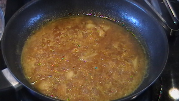 Ananás plnený panenkou so sušenými slivkami (fotorecept) - obrázok 6