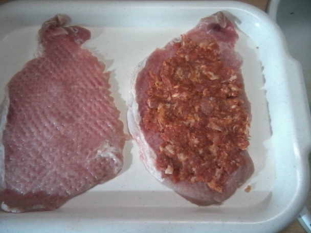 Bravčové závitky s klobáskovou plnkou (fotorecept) - obrázok 3