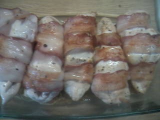 Kuracie prsia plnené kozou bryndzičkou preliate omáčkou (fotorecept) - obrázok 10