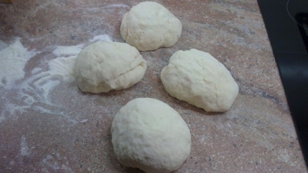 Cesnakové/pizzové slimáčiky (fotorecept) - obrázok 3