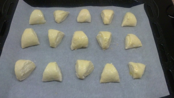 Cesnakové/pizzové slimáčiky (fotorecept) - obrázok 5