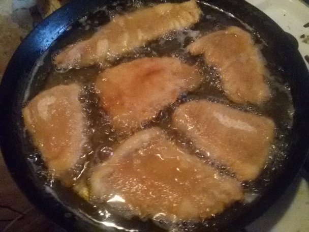 Vianočná večera - kapustnica, vyprážaná ryba a zemiakový šalát - obrázok 6