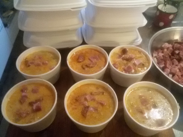 Vianočná večera - kapustnica, vyprážaná ryba a zemiakový šalát - obrázok 7