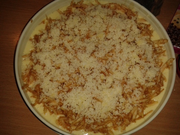 Hrnčekový jablkovo-pudingový koláč s posýpkou (fotorecept) - obrázok 7