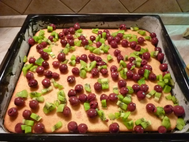 Tvarohovo-ovocný koláč - obrázok 2