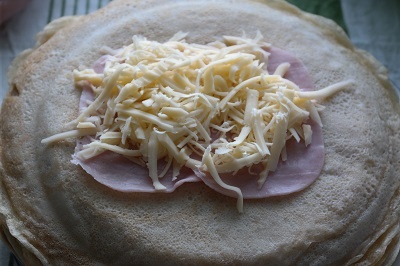 Slané plnené palacinky (fotorecept) - obrázok 2