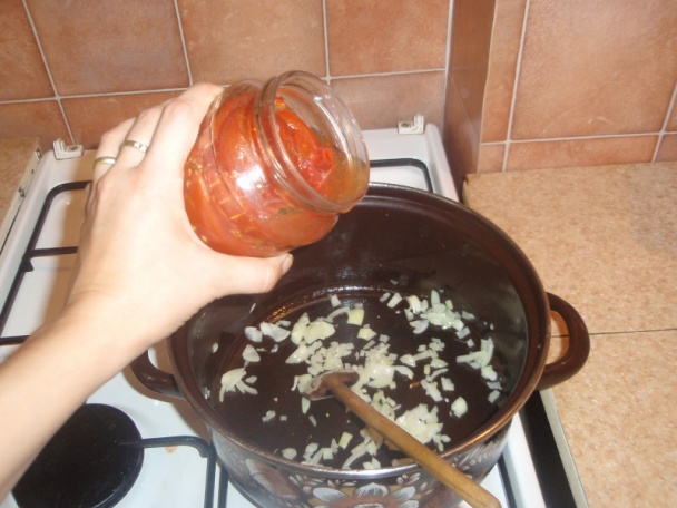 Gazdovska rajčinová omáčka s knedlou - obrázok 3