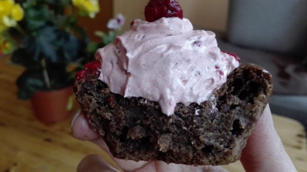 Malinové cupcakes takmer vegan - obrázok 1