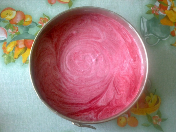 Malinová tvarohová zvírená torta (fotorecept) - obrázok 8