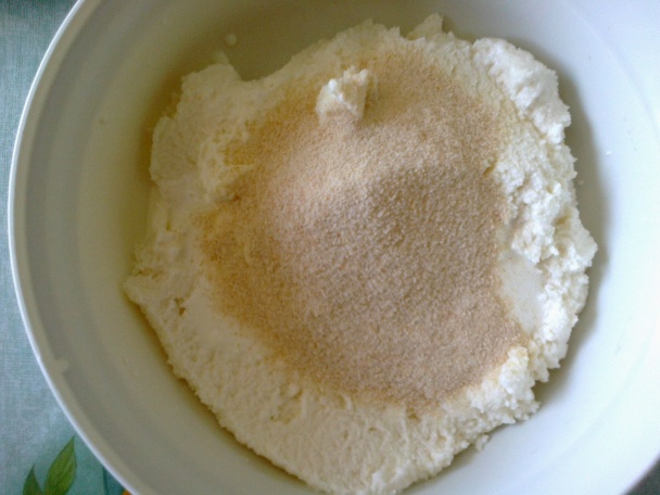 Tvarohové guľky s višňou (fotorecept) - obrázok 1