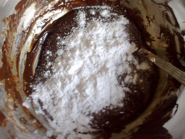 Čokoládovo cukríková hmota na poťahovanie (fotorecept) - obrázok 3