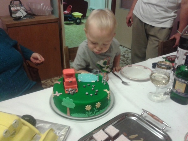 Torta pre synčeka k narodeninám (fotorecept) - obrázok 13