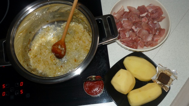 Babský guláš - obrázok 1
