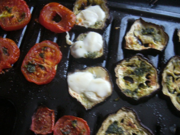 Grilovaný baklažán a paradajka na hrianke (fotorecept) - obrázok 2