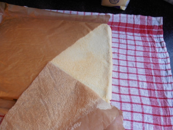 Čokoládovo jahodová roláda (fotorecept) - obrázok 3