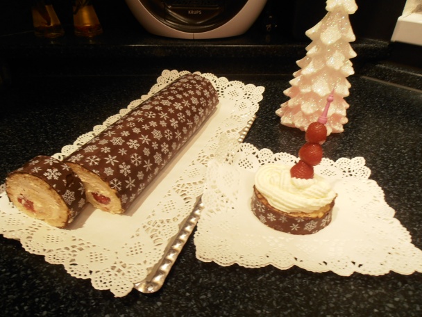 Čokoládovo jahodová roláda (fotorecept) - obrázok 8