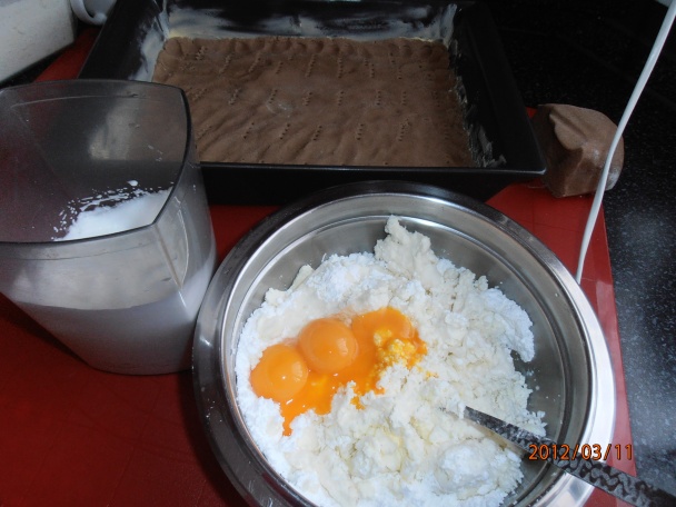 Strúhaný tvarohový koláč (fotorecept) - obrázok 2