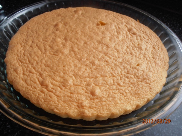 Lieskovcová torta so šľahačkou (fotorecept) - obrázok 2