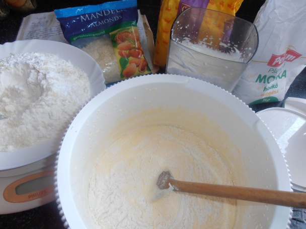 Mandľová bábovka - obrázok 2