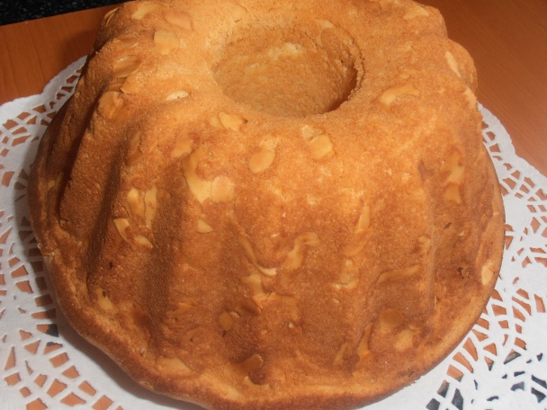 Mandľová bábovka - obrázok 6