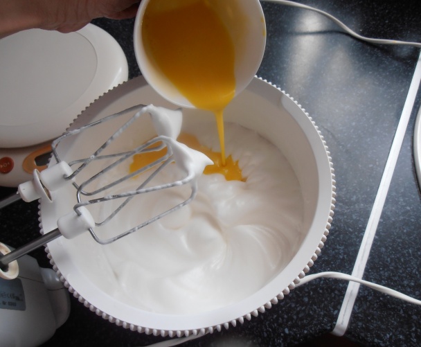 Čučoriedkové rezy (fotorecept) - obrázok 1