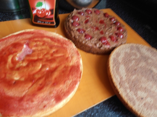 Čokoládovo-višňová torta (fotorecept) - obrázok 3