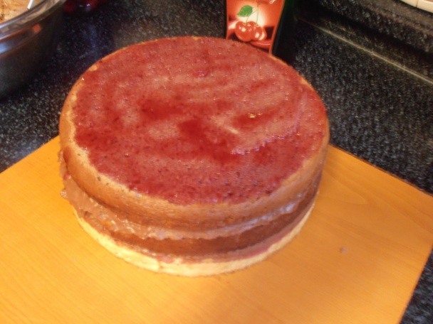 Čokoládovo-višňová torta (fotorecept) - obrázok 5