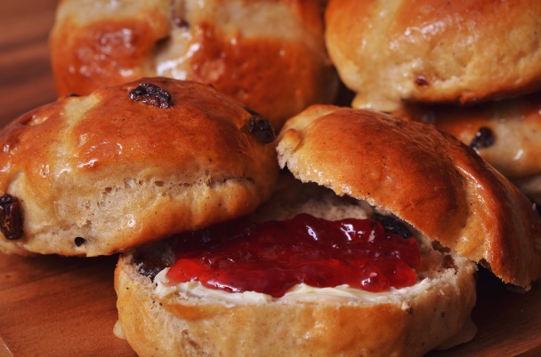 Hot Cross Bun - horúca krížová buchta (fotorecept)  - obrázok 7