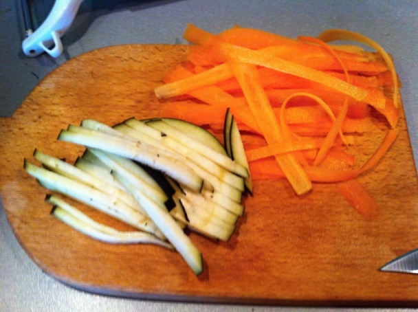 Tagliatelle na thajský spôsob s baklažánom a kuracím mäsom (fotorecept) - obrázok 1