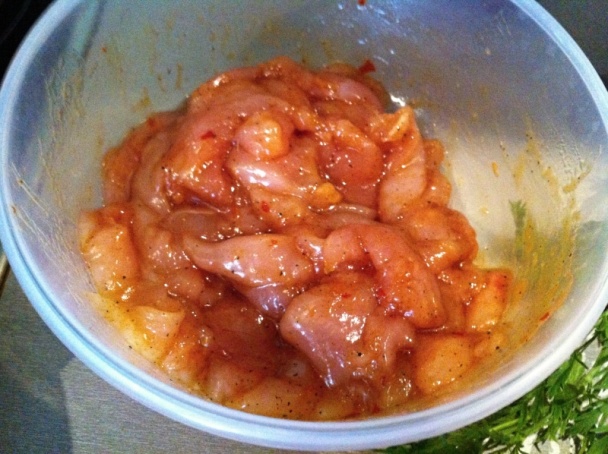 Tagliatelle na thajský spôsob s baklažánom a kuracím mäsom (fotorecept) - obrázok 2