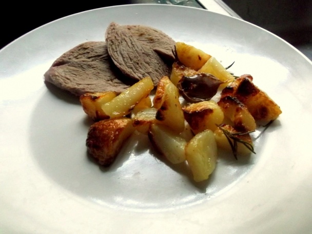 Pečené jahňacie s rozmarínom a cesnakom - obrázok 2