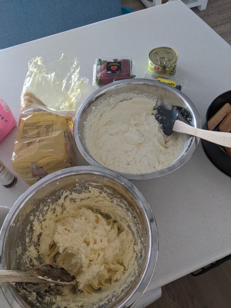 Piškótový cheesecake s ovocím (fotorecept) - obrázok 1