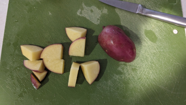 Austrálsky zemiakový šalát so slaninou - obrázok 1