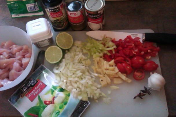 Kura s green curry paste a kokosovym mliekom  - obrázok 1