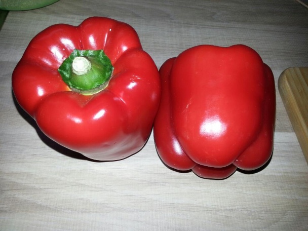 Šalát z pečenej papriky - obrázok 2