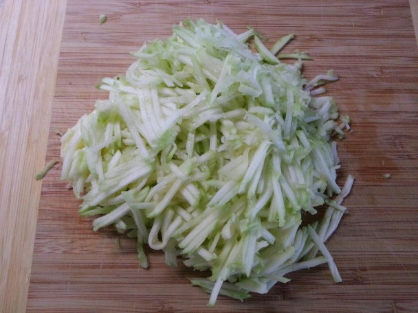 Cuketový koláč - šťavnatý - obrázok 1