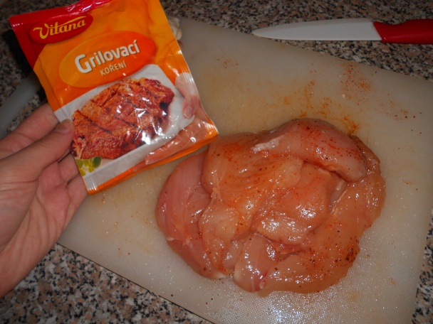 Tortilla s kuracím mäskom a dresingom  - obrázok 3