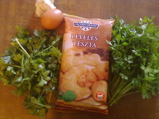 Rolky z lístkového cesta plnené zelerovo-petržlenovou vňaťkou (fotorecept) - obrázok 1