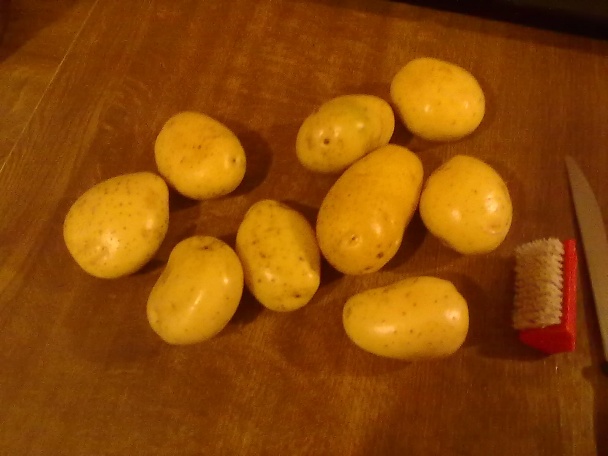 V trúbe pečené zemiakové mesiačiky - obrázok 1