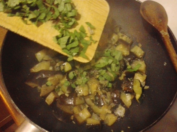 Mätovo-cesnakový baklažán (fotorecept) - obrázok 4