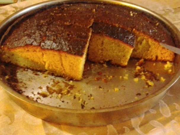 Citrónový koláč pokvapkaný citrónovou zálievkou - obrázok 6