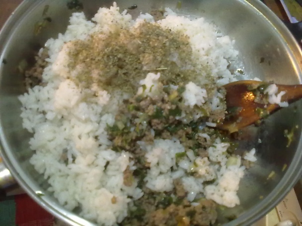 V rúre zapečené, plnené hroznové listy (fotorecept) - obrázok 8