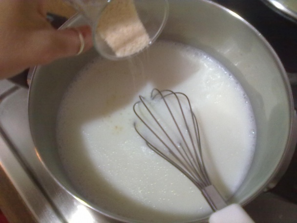 Ľahučký krupicový nákyp s ovocím - obrázok 1