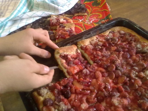 Kysnutý koláč s čerstvým ovocím (fotorecept) - obrázok 14