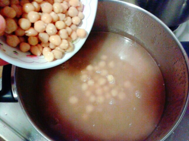 Nohutlu soğuk yoğurt çorbası - Studená jogurtová polievka s cícerom (fotorecept) - obrázok 7