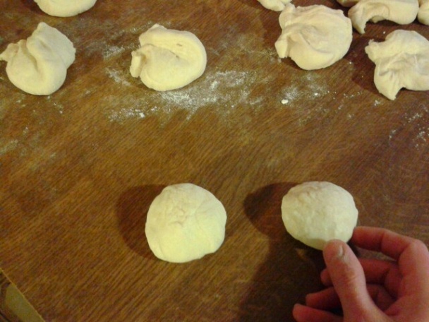 Poğaça - kysnuté slané buchtičky (fotorecept) - obrázok 7